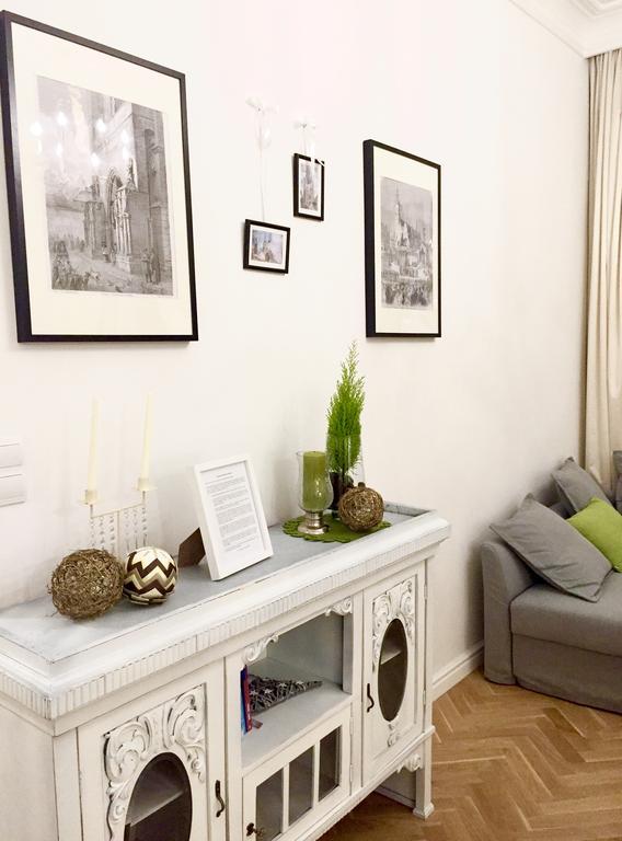 Apartment Exclusive Old Town Apartment By Noclegi Renters *